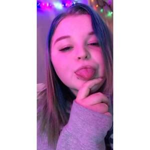 Meet your Posher, Jade